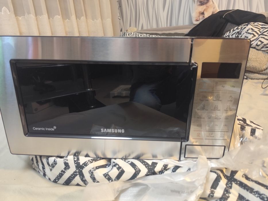 Mikrofalowka grill nowa