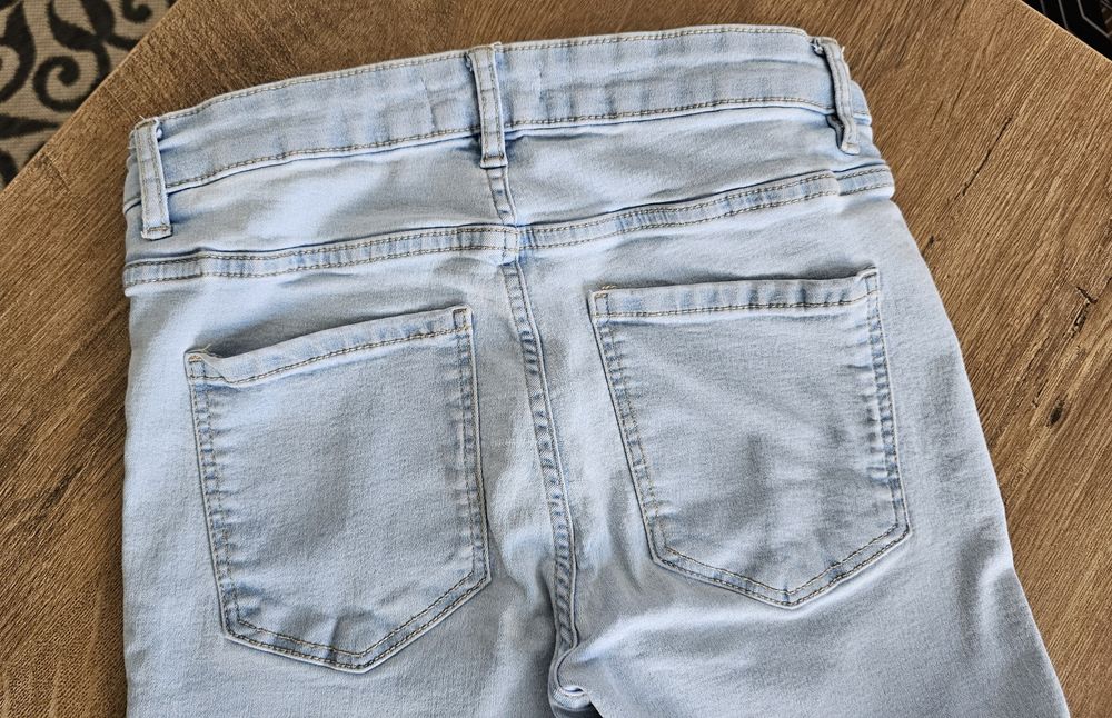 Spodnie jeansowe Sinsay rozm. 36