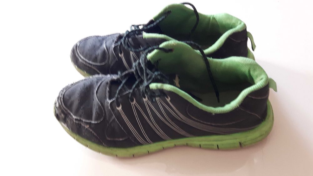Buty sportowe trzy rodzaje dla chlopca