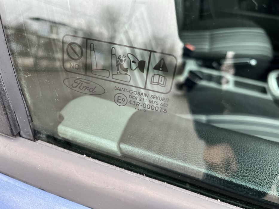 Ford Focus 2009 1.6 бензин