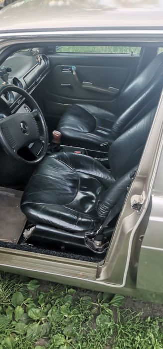Продам Мерседес W123