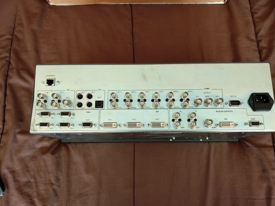 KRAMER VP-725DS upscaler/downscaler e switcher de video profissional