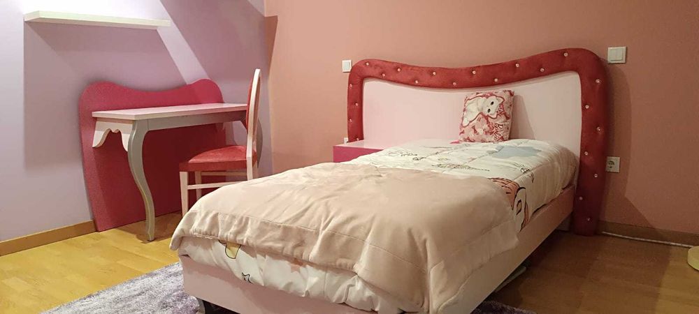 Quarto Completo de Menina – Como Novo