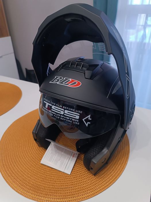 Kask NOWY czarny rozm. XL
