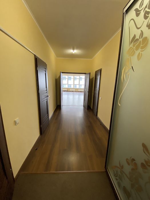 Без комиссии. Аренда офиса 96 кв м в Carnegie Tower есть генератор