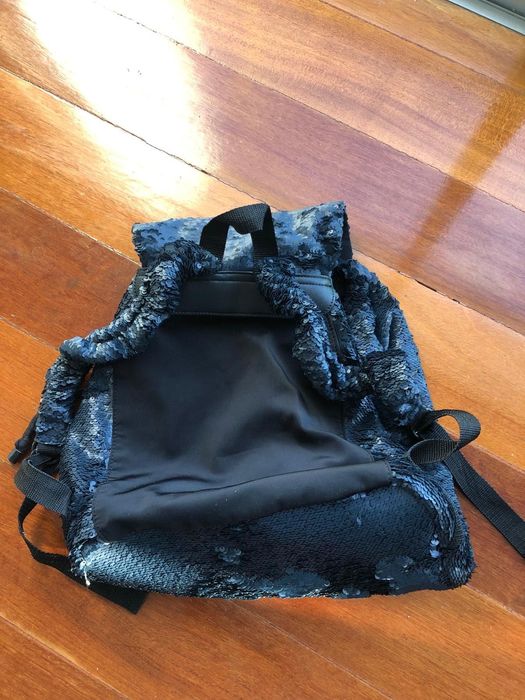 Mochila com brilhos azul Zara