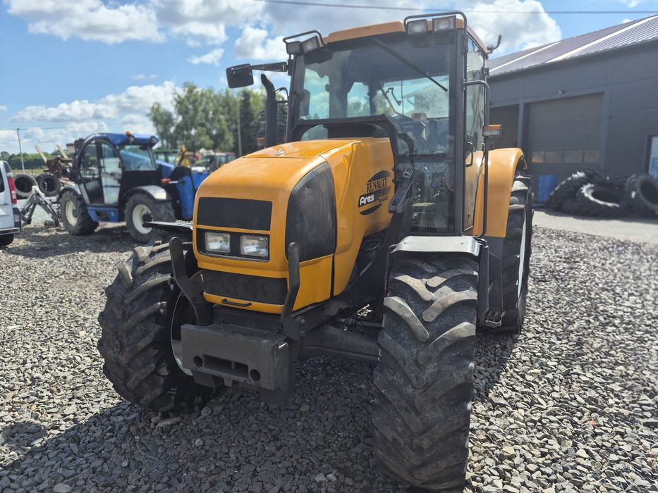 Renault Ares  silnik niezawodny John deere STAN BARDZO DOBRY !!!