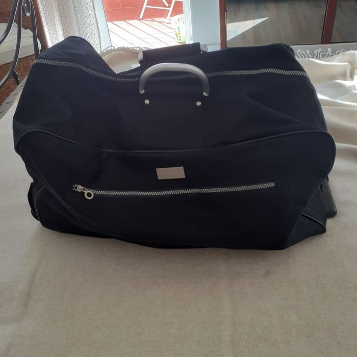 Mala Johnnie Walker Saco de Viagem
Altura 55 Largura 30