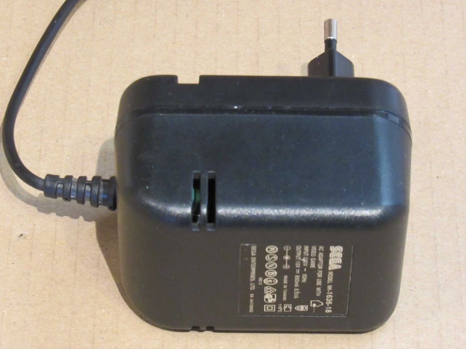 Sega Mega Drive II fonte de alimentação original modelo 1636-18
