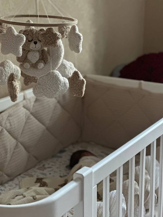 Продам дитячий музичний мобіль