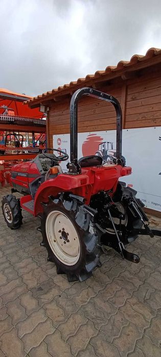 Campanha de Natal: Trator Mitsubishi MT 170 + 4 alfaias POUPE 1250