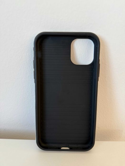 BURGA iPhone 11 Capa Tough // BURGA iPhone 11 Case Tough