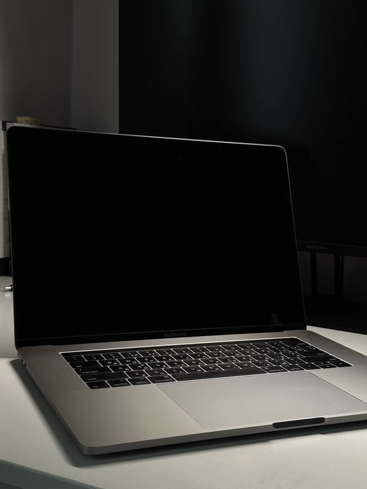 MacBook Pro 15 2016 16/256