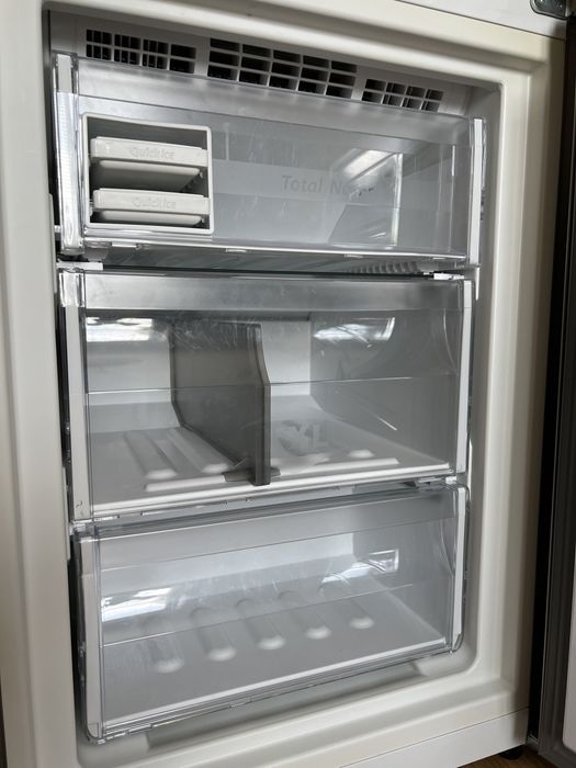 Холодильник WHIRLPOOL BSNF 9752 OX