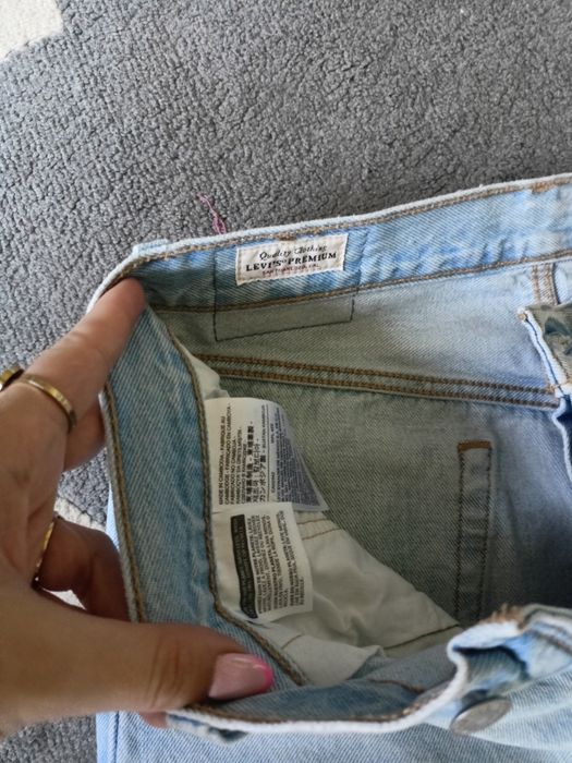 Levis Mom Fit nowe dżinsy
