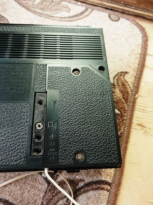 Радиоприемник/радіоприймач VEF-202 + блок питания 9/60 (СССР, ретро)