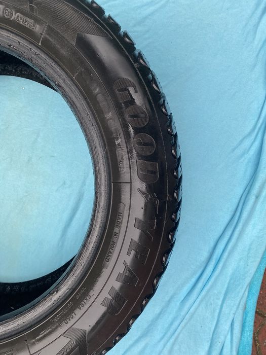 Шини Goodyear UltraGrip Ice Arctic 195/65 R15 88T (шип)