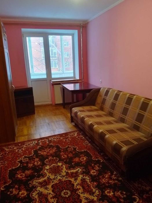 Здається в оренду 1 км квартира на Карпенка з індивідуальним опаленням