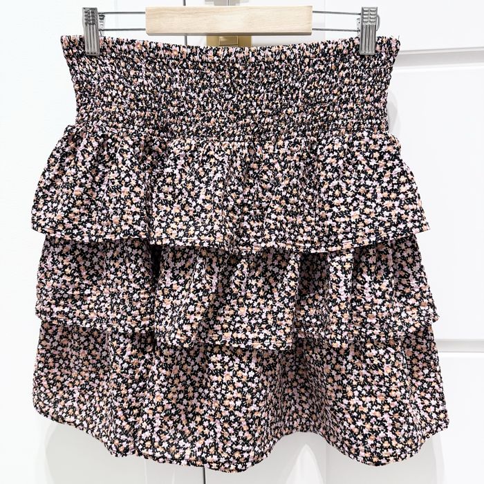 Spódnica w kwiatki z falbanami 100% bawełna Vero Moda