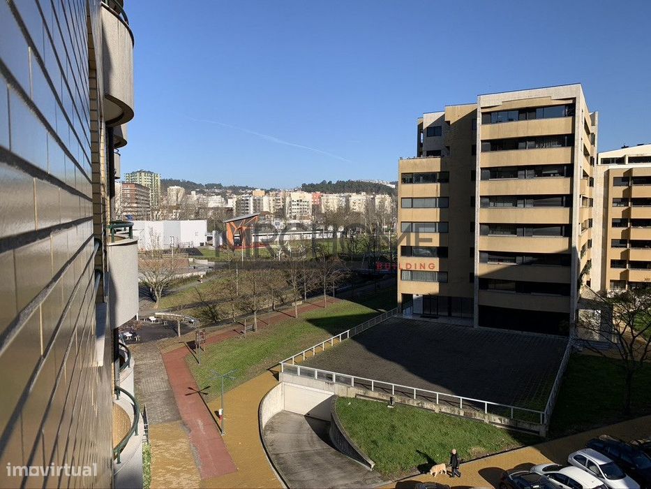Apartamento T1 Junto ao Complexo desportivo da Rodovia