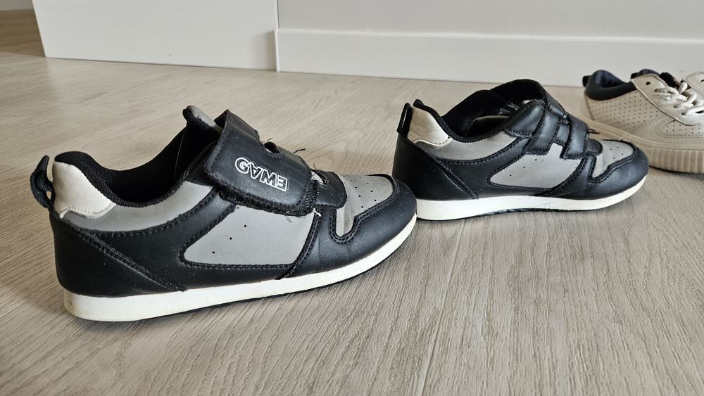 Buty 30,32,33 białe, czarne, tenisówki , pełne, kroksy , kapcie wysyłk