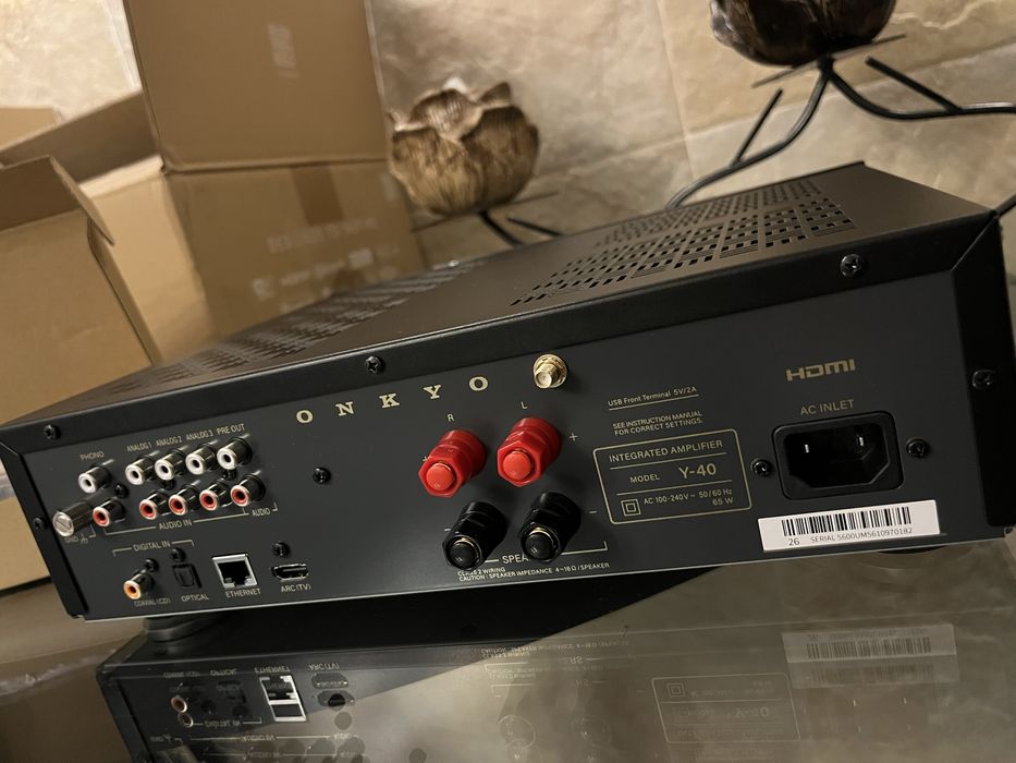 Amplificador/Streamer Onkyo Y-40