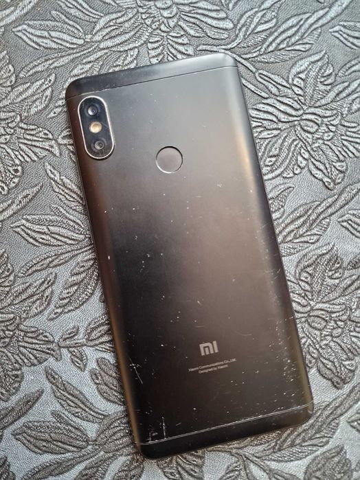 Xiaomi redmi note 5 3/32GB + чехол книжка