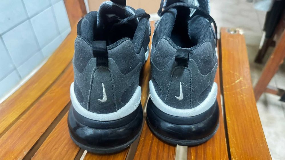 Tenis nike air max 270 react