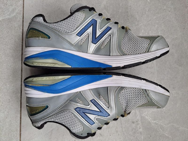 Buty New Balance 1540 V2 vintage rozm. 43 do biegania