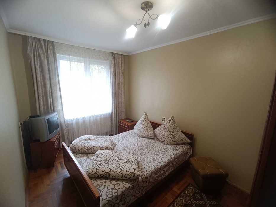 ПОДОБОВА ОРЕНДА 2-х кімнатної квартири на 1-му поверсі ПОБЛИЗУ БАСЕЙНУ