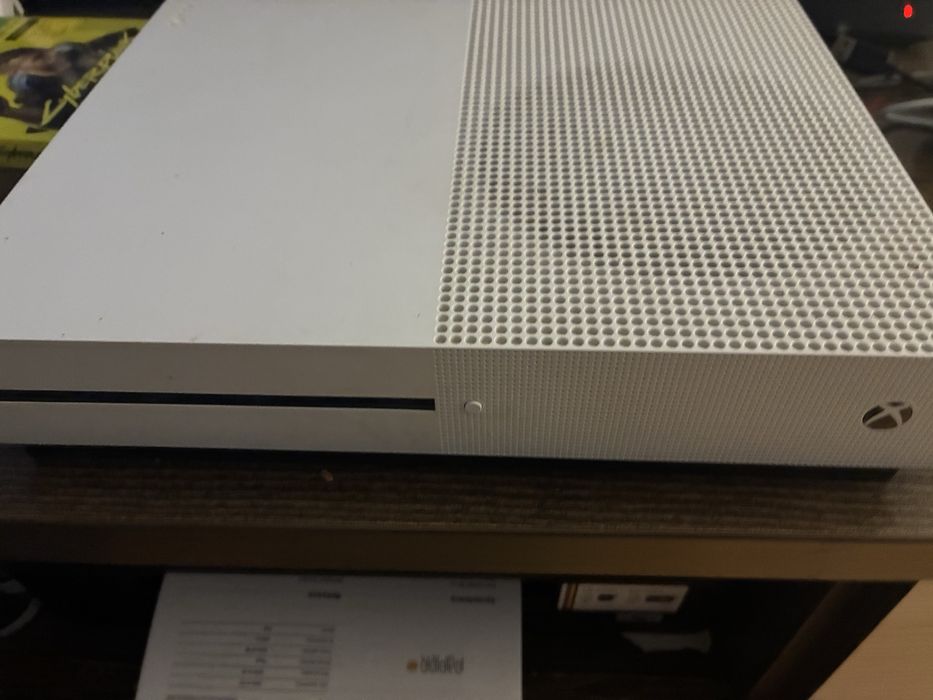 Sprzedam xbox one s 1TB
