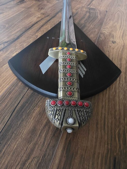 Miecz Wikingów Ragnara Lothbroka
