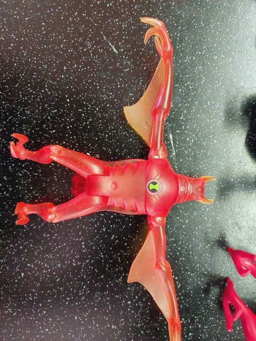 Ben 10  , оригінал. Бен 10 Бен10 фігурки