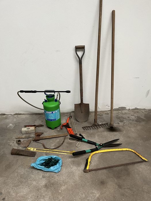 Ferramentas de jardinagem.