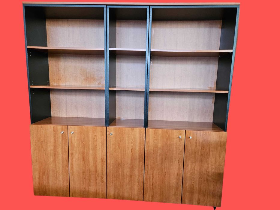 Móvel / estante para escritório - Bom estado geral