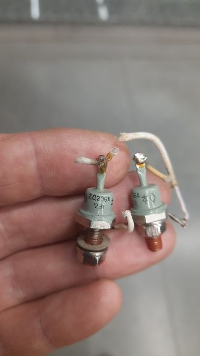 Діоди Д231А, 2Д206А  Б/В, надійна якість з радіо апаратури МО СРСР