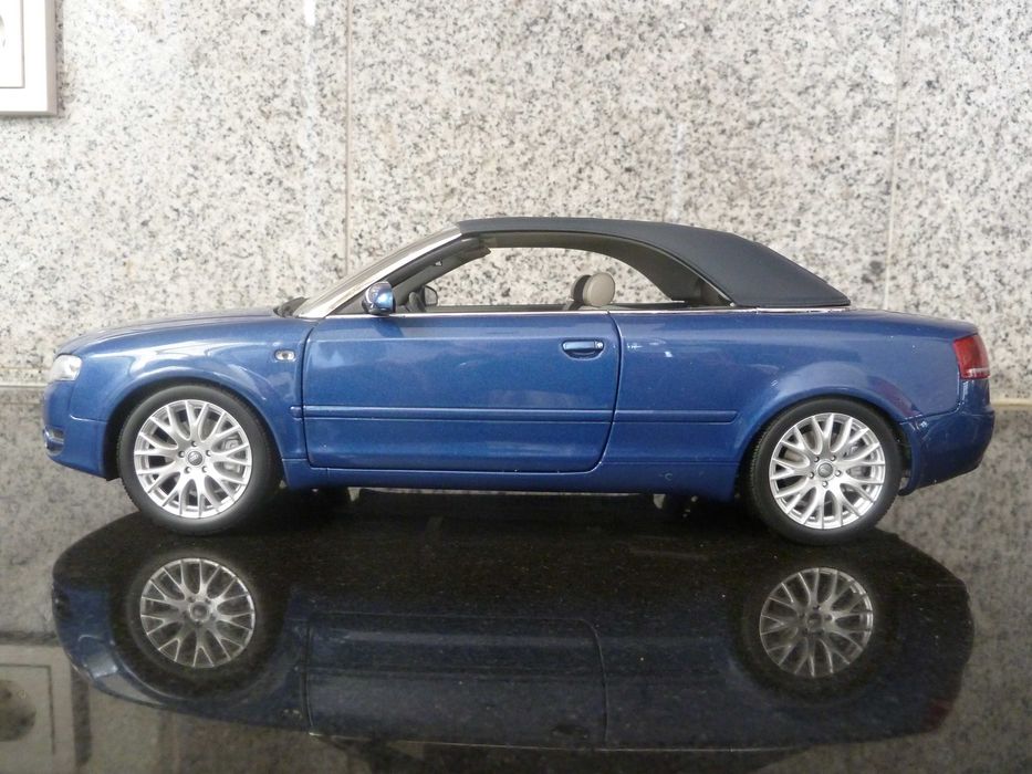 Audi A4 Cabriolet 1:43 Norev Blau