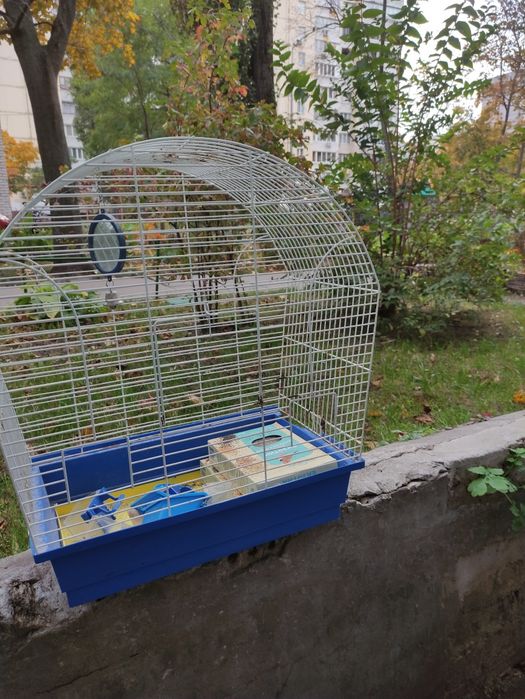 Продам клітку вживану