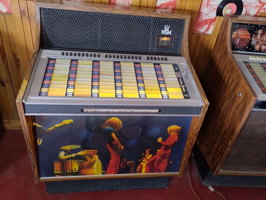 Jukebox antiga a funcionar