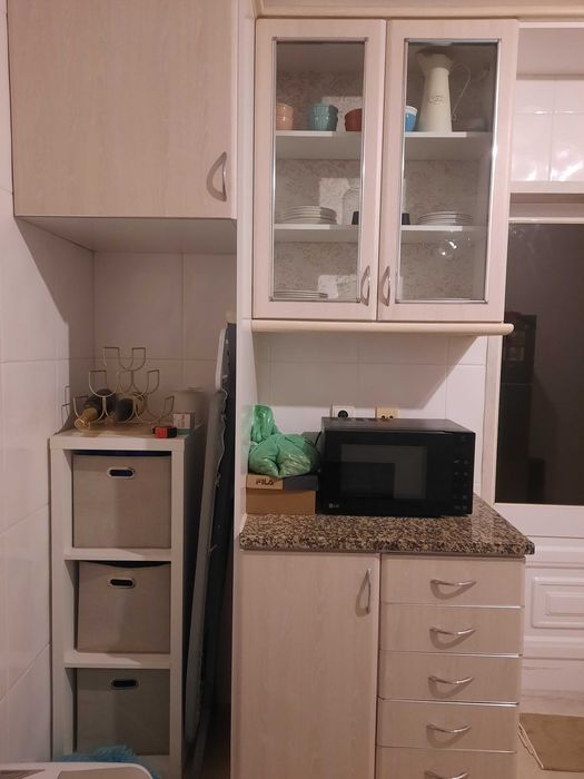 Ofereço cozinha bom estado