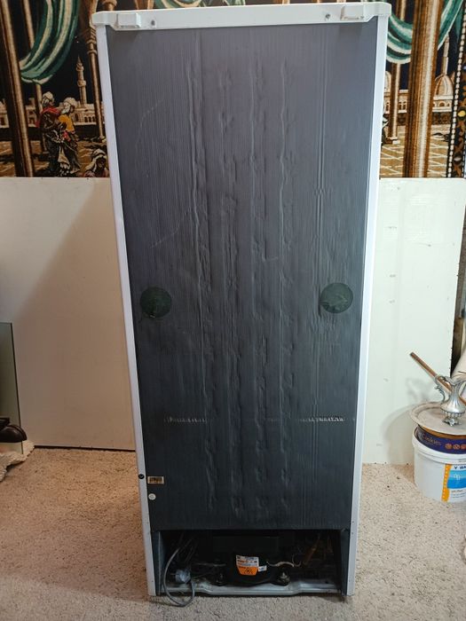 Frigorífico Whirlpool em ótimo estado de conservação e a funcionar per