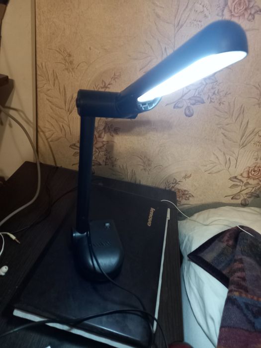 Лампа настольная