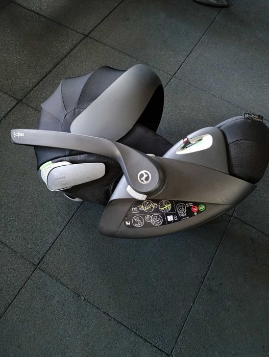 Автокрісло Cybex Cloud T