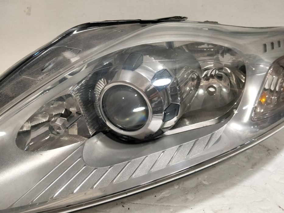 Farol Ford Mondeo mk4 farol olho de boi 2008