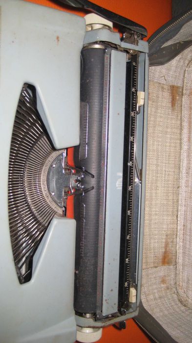 Maquina  manual de escrever para colecionadores, , a funcionar a 100%