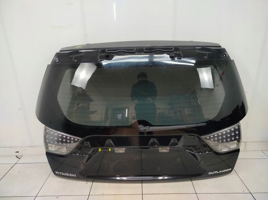 MITSUBISHI OUTLANDER II 06R- KLAPA BAGAŻNIKA TYŁ TYLNA