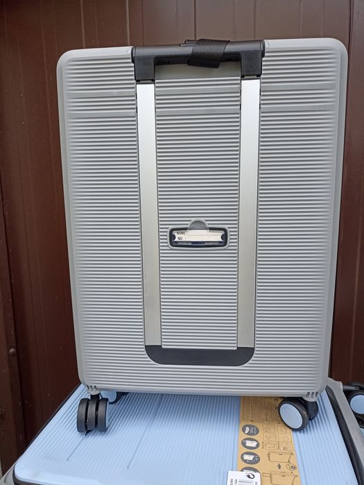 -70% twarda walizka 32L składana polipropylen