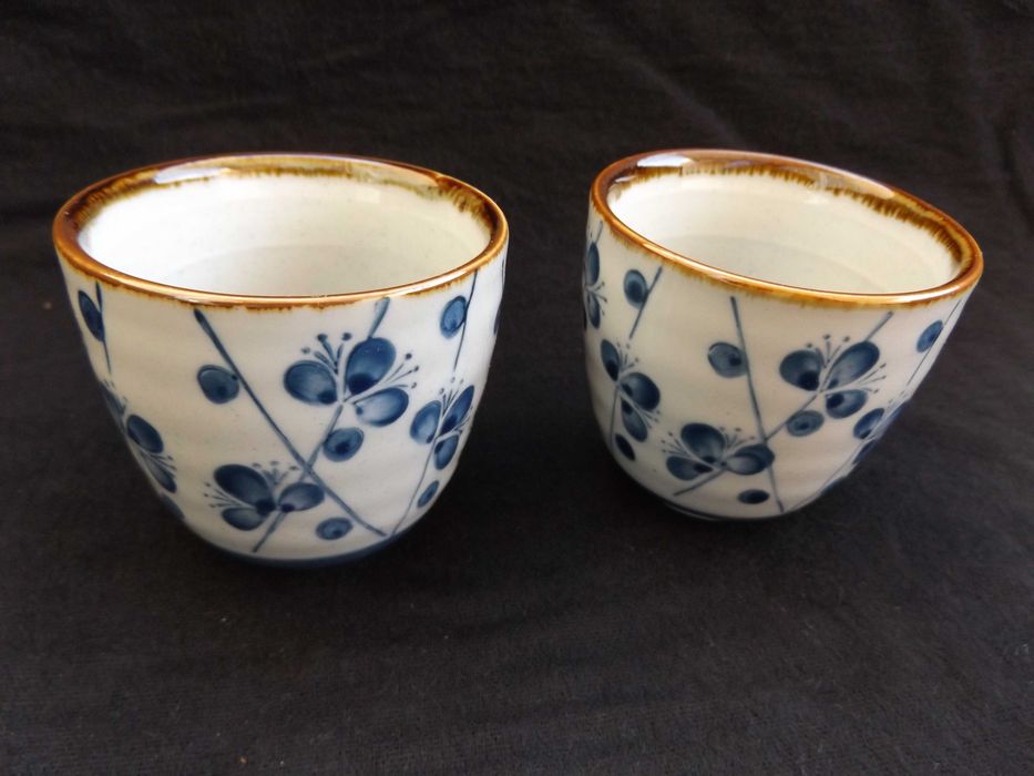 BULE e TAÇAS de CHÁ em PORCELANA Japonesa – Decoração Floral Azul