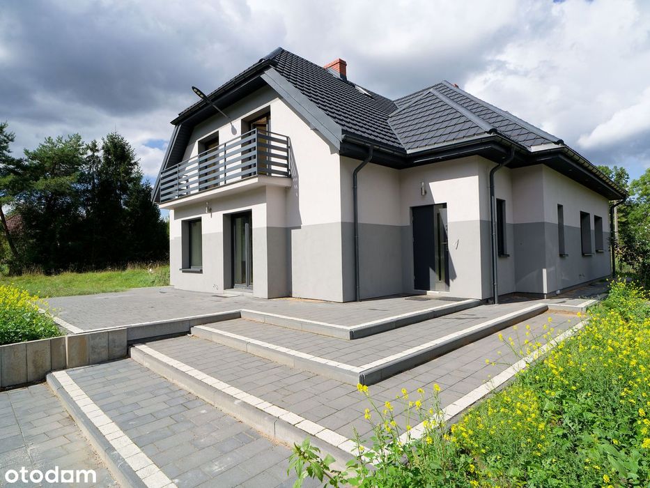 Nowy wolnostojący dom gotowy do zamieszkania z dużą działką i zielenią