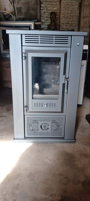 Vendo salamandra a lenha ventilada como nova